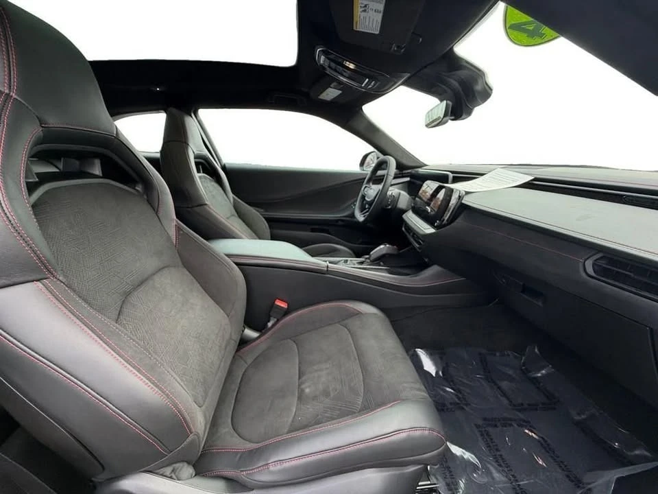2024 Dodge Charger 8th Gen - Image 15 of 17