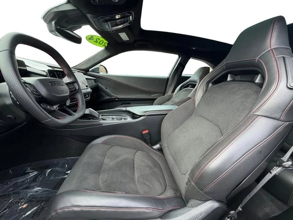 2024 Dodge Charger 8th Gen - Image 10 of 17