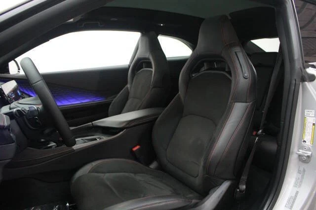 2024 Dodge Charger 8th Gen - Image 6 of 19