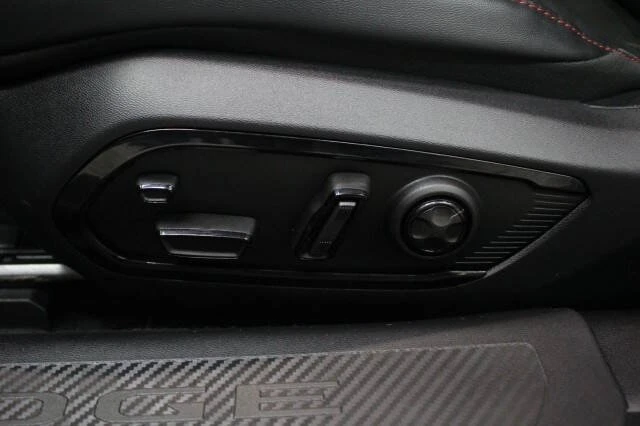 2024 Dodge Charger 8th Gen - Image 8 of 19
