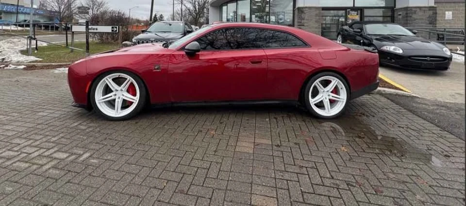 2024 Dodge Charger 8th Gen - Image 7 of 12
