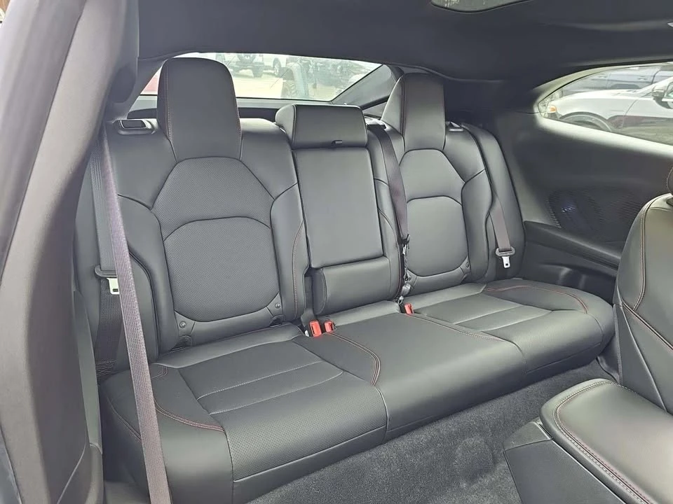 2024 Dodge Charger 8th Gen - Image 8 of 10
