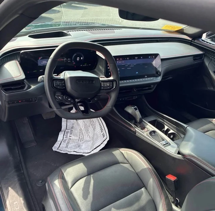 2024 Dodge Charger 8th Gen - Image 13 of 19