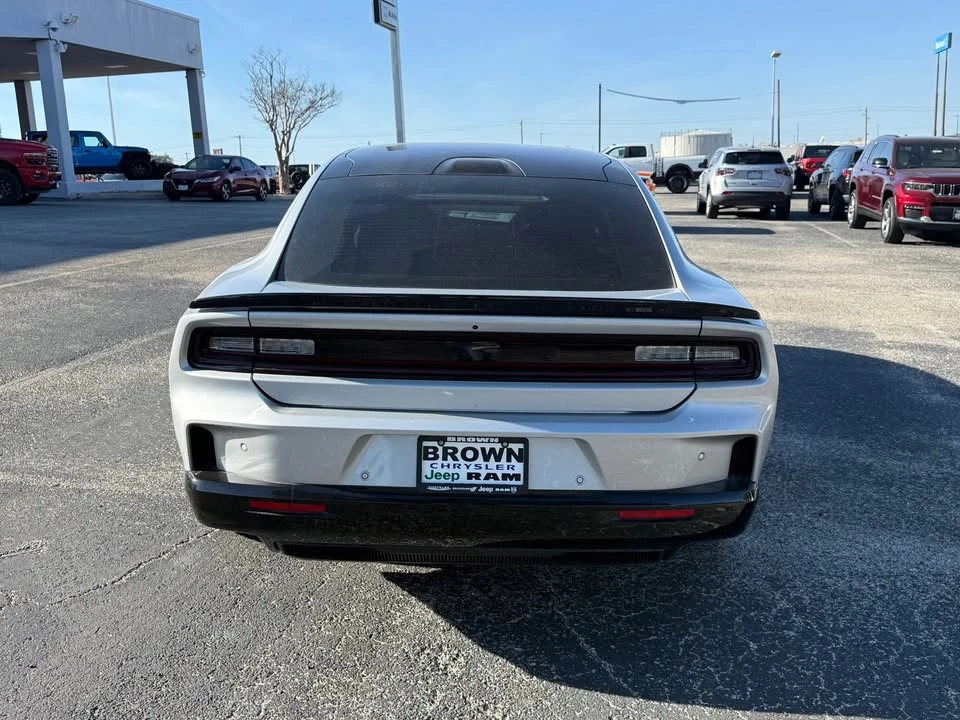 2024 Dodge Charger 8th Gen - Image 4 of 16