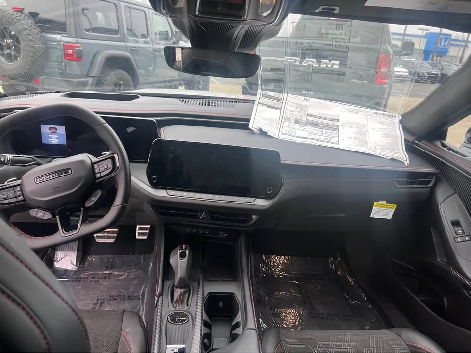 2024 Dodge Charger 7th Gen - Image 14 of 18