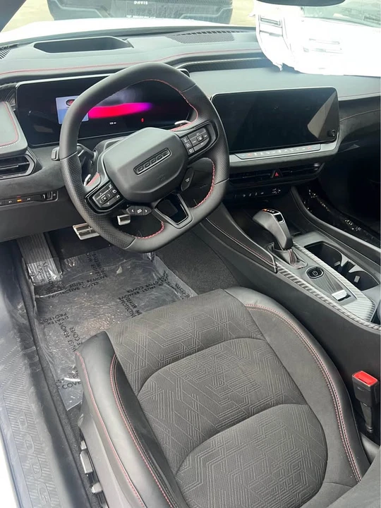 2024 Dodge Charger 7th Gen - Image 8 of 18