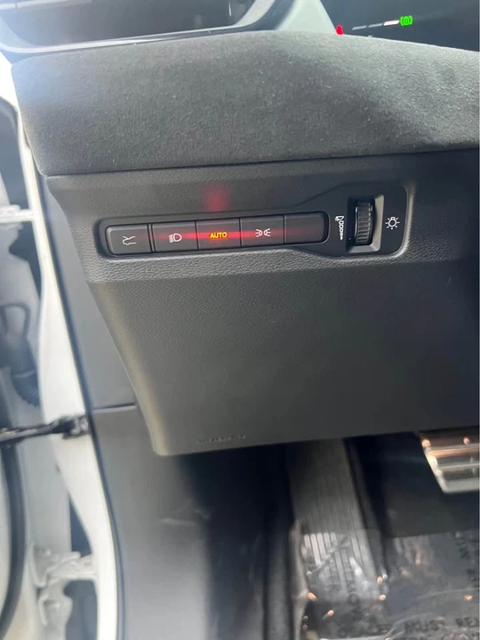 2024 Dodge Charger 7th Gen - Image 16 of 18