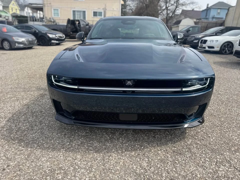 2024 Dodge Charger 8th Gen - Image 2 of 10
