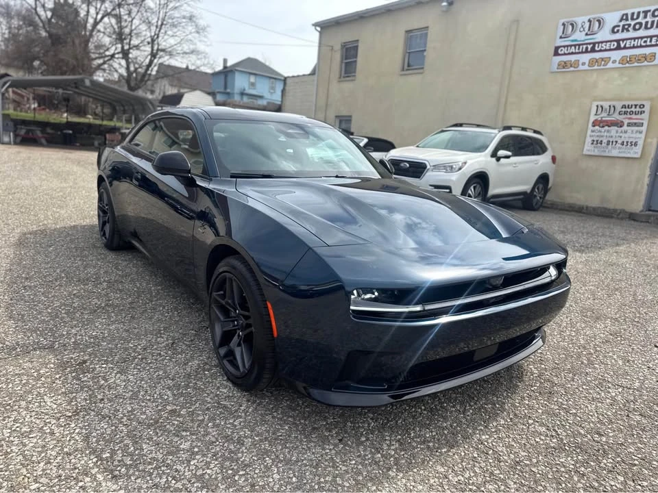 2024 Dodge Charger 8th Gen - Image 3 of 10