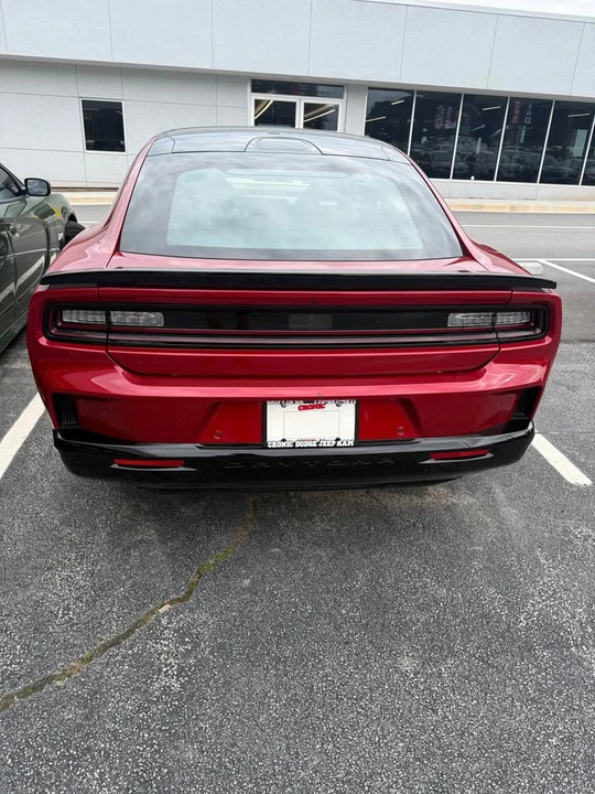 2024 Dodge Charger 8th Gen - Image 5 of 6