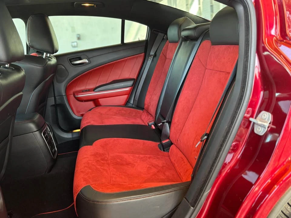 2024 Dodge Charger 8th Gen - Image 9 of 10