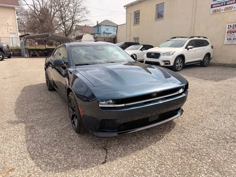 2024 Dodge Charger 8th Gen - Image 3 of 10
