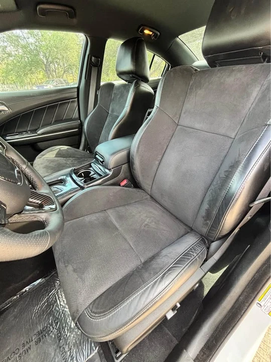 2024 Dodge Charger 8th Gen - Image 8 of 13
