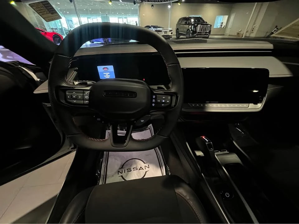 2024 Dodge Charger 8th Gen - Image 8 of 11