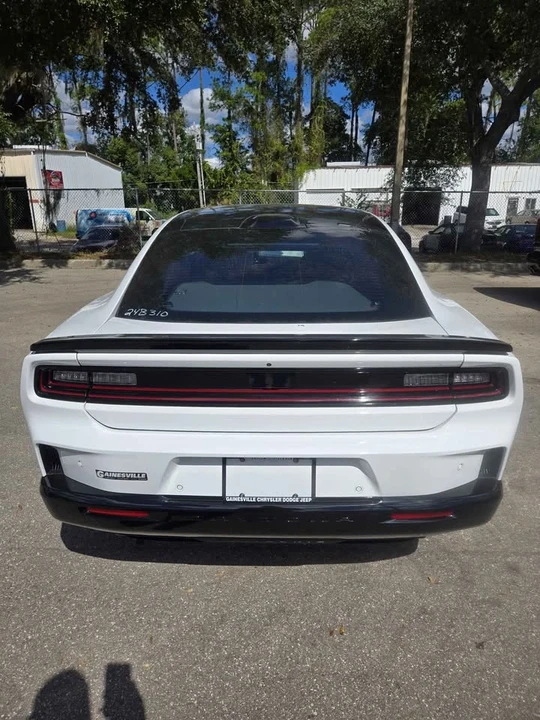 2024 Dodge Charger 8th Gen - Image 4 of 20