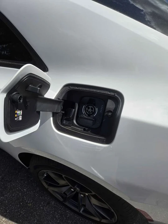 2024 Dodge Charger 8th Gen - Image 7 of 20