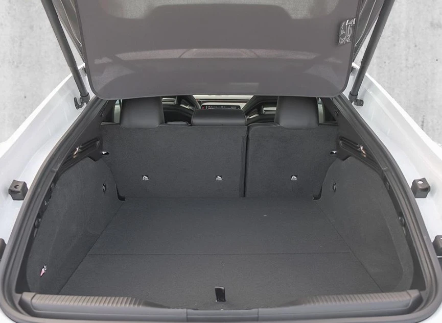 2024 Dodge Charger 8th Gen - Image 5 of 8