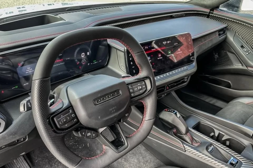2024 Dodge Charger 8th Gen - Image 2 of 7