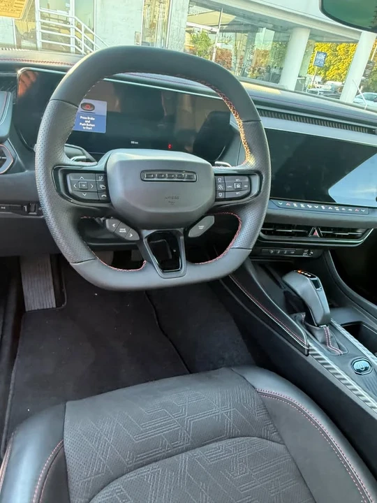 2024 Dodge Charger 8th Gen - Image 6 of 11