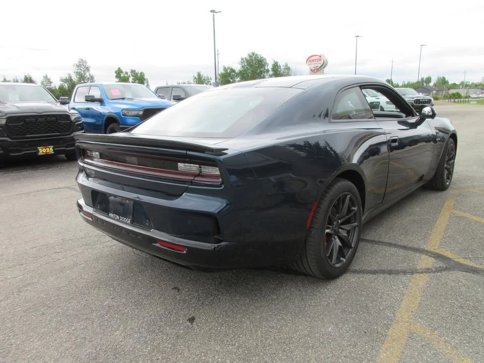 2024 Dodge Charger 8th Gen - Image 4 of 17