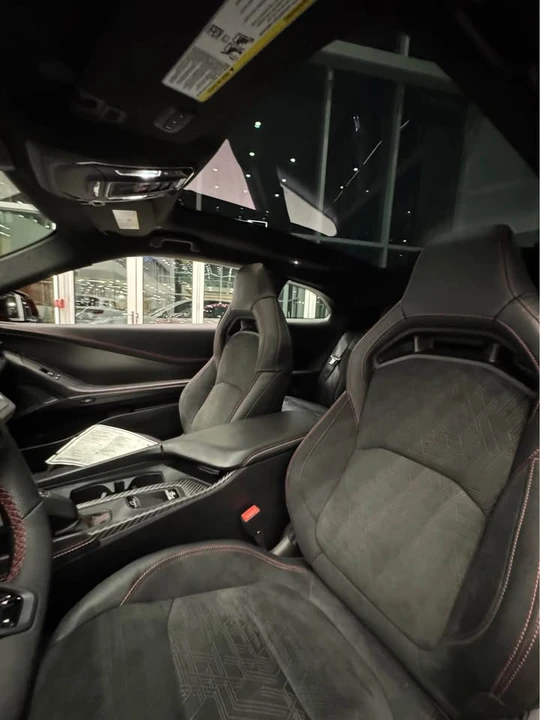 2024 Dodge Charger 8th Gen - Image 10 of 19