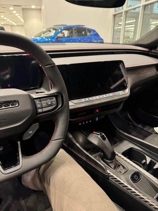2024 Dodge Charger 8th Gen - Image 12 of 19