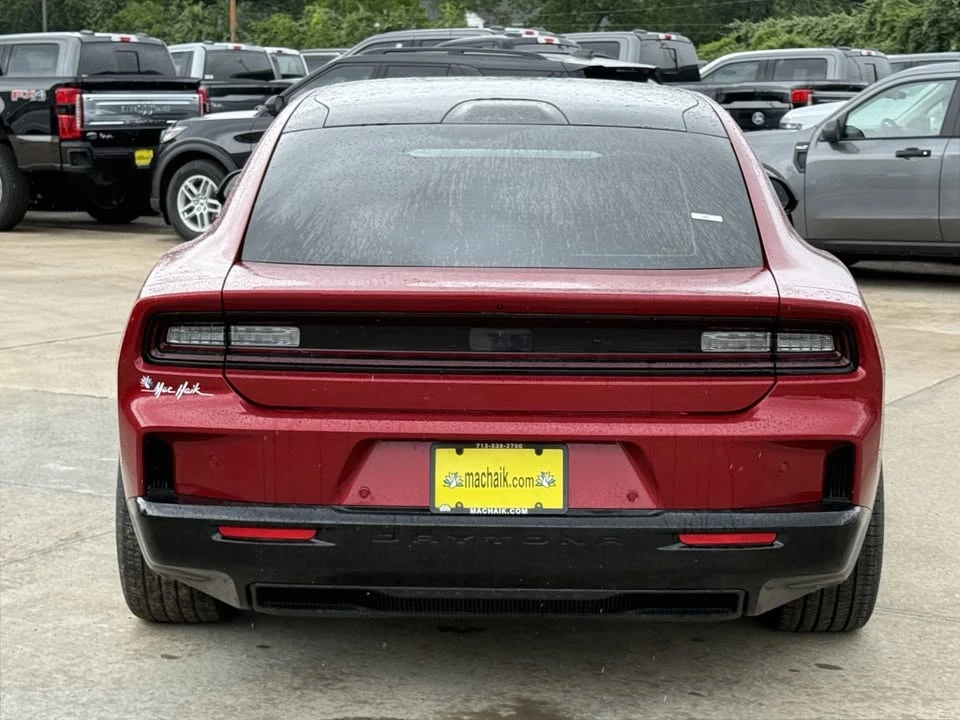 2024 Dodge Charger 8th Gen - Image 5 of 19