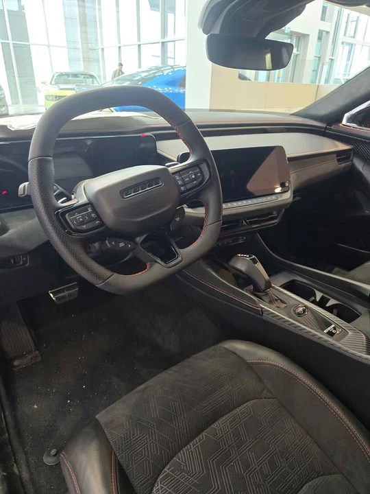 2024 Dodge Charger 8th Gen - Image 4 of 6