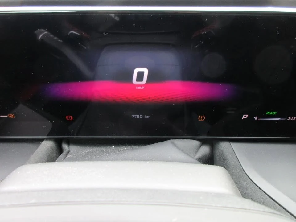2024 Dodge Charger 8th Gen - Image 11 of 20