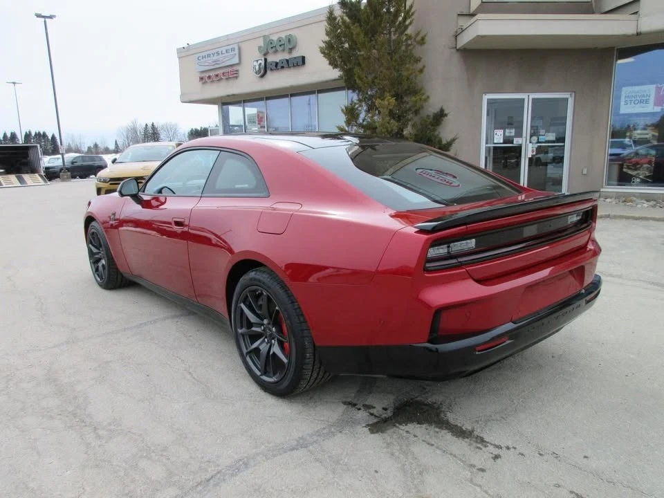2024 Dodge Charger 8th Gen - Image 8 of 20