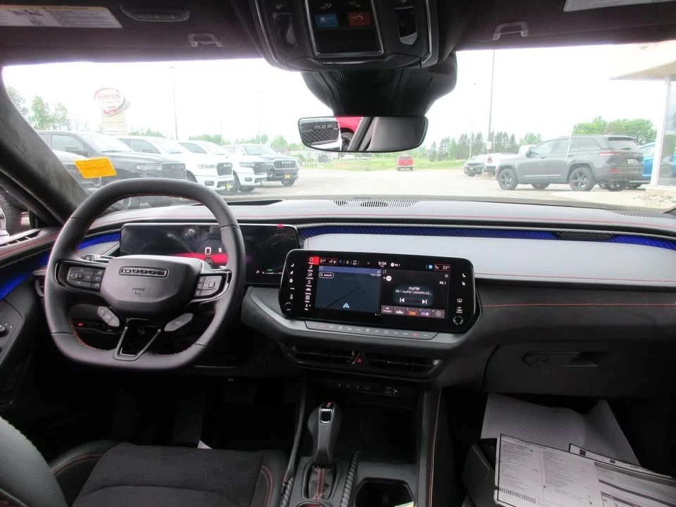 2024 Dodge Charger 8th Gen - Image 8 of 20