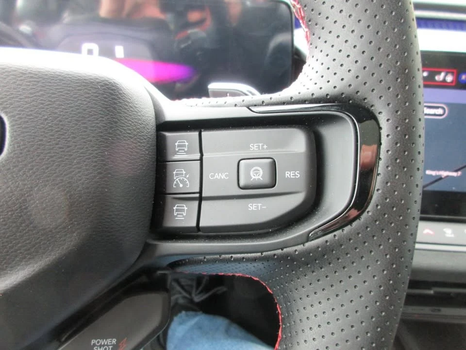 2024 Dodge Charger 8th Gen - Image 14 of 20