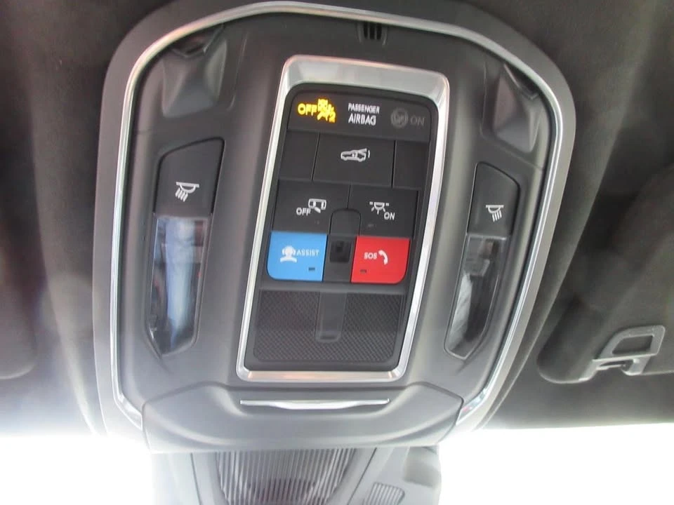 2024 Dodge Charger 8th Gen - Image 18 of 20