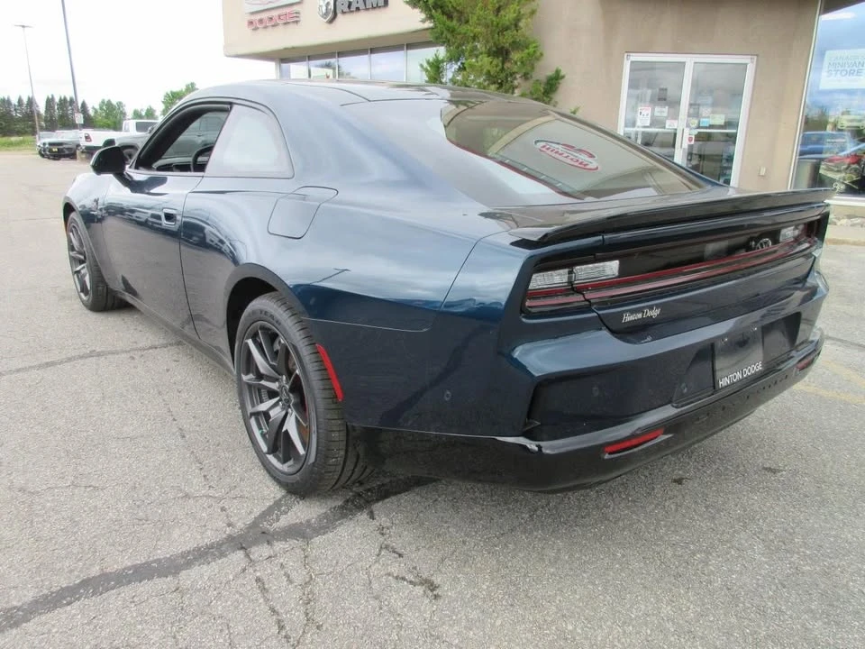 2024 Dodge Charger 8th Gen - Image 6 of 20