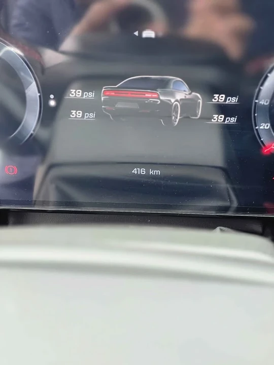 2024 Dodge Charger 8th Gen - Image 15 of 16