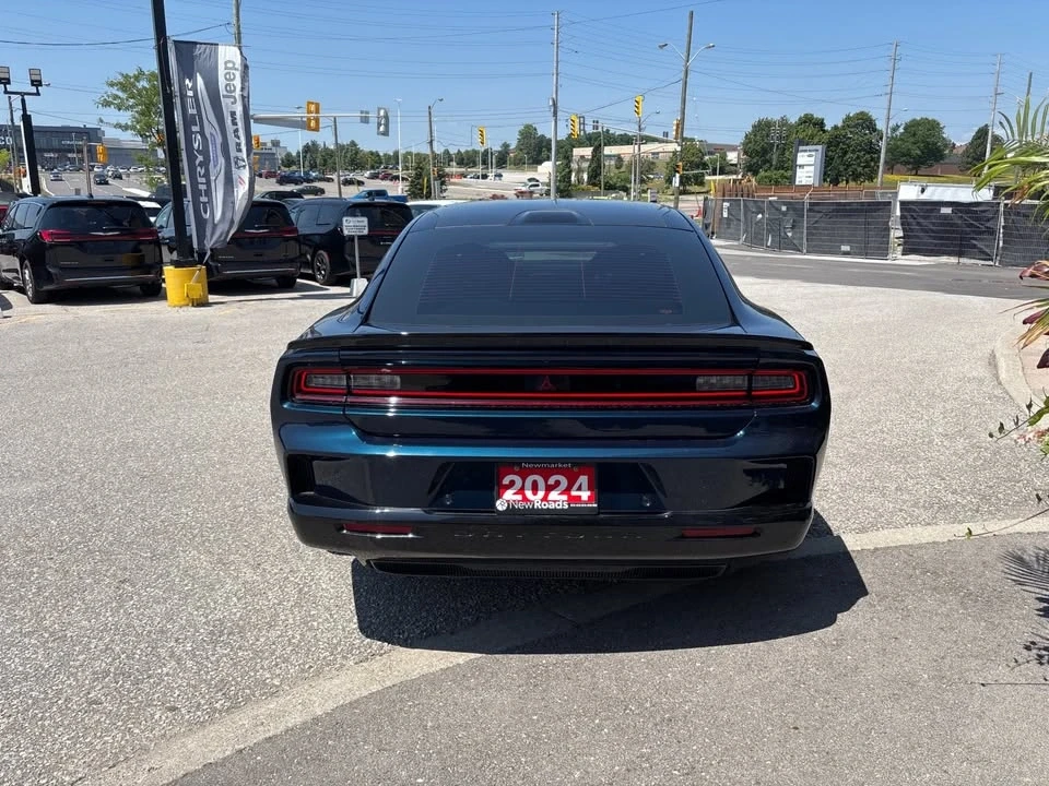 2024 Dodge Charger 8th Gen - Image 5 of 11