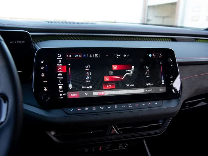 2024 Dodge Charger 8th Gen - Image 16 of 20