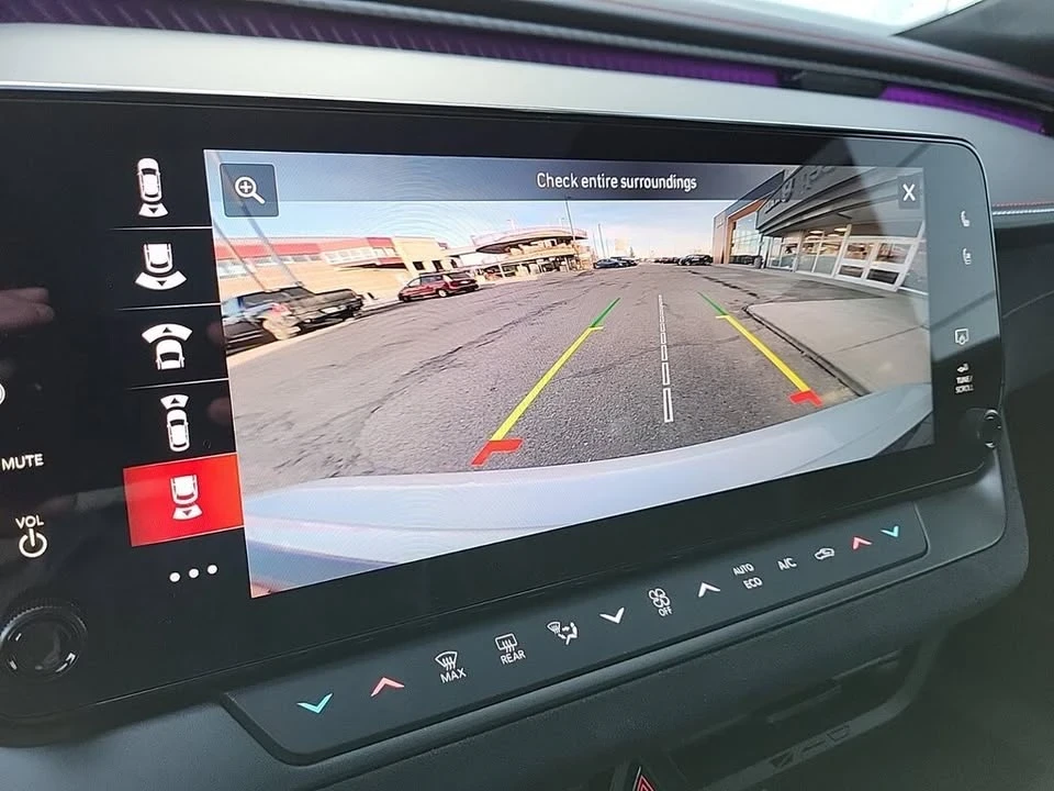 2024 Dodge Charger 8th Gen - Image 13 of 20
