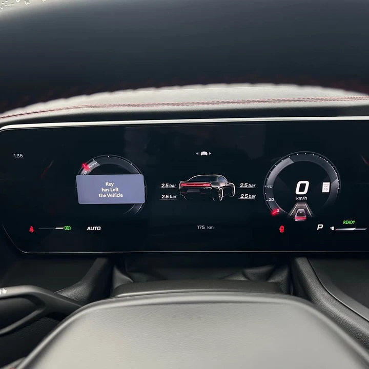 2024 Dodge Charger 8th Gen - Image 12 of 17