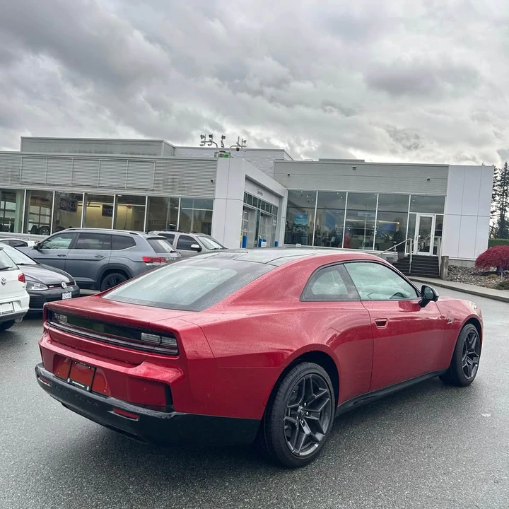 2024 Dodge Charger 8th Gen - Image 5 of 17