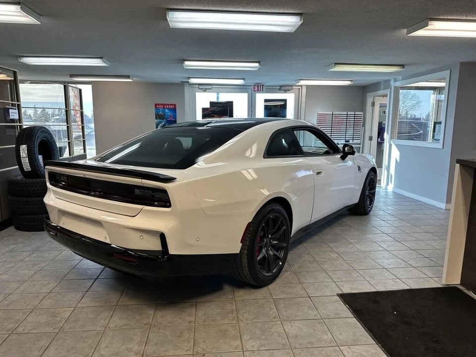 2024 Dodge Charger 8th Gen - Image 3 of 6