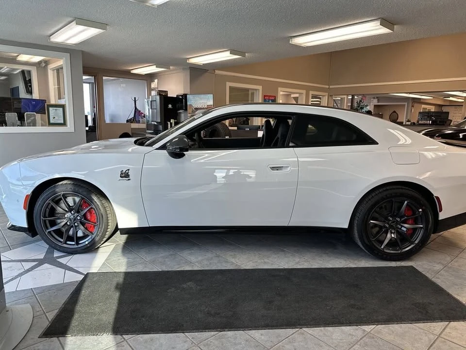 2024 Dodge Charger 8th Gen - Image 2 of 6