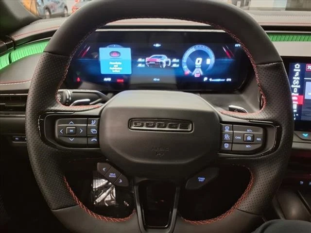 2024 Dodge Charger 8th Gen - Image 7 of 13
