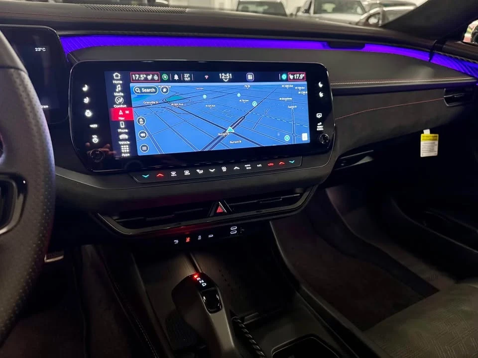 2024 Dodge Charger 8th Gen - Image 16 of 19