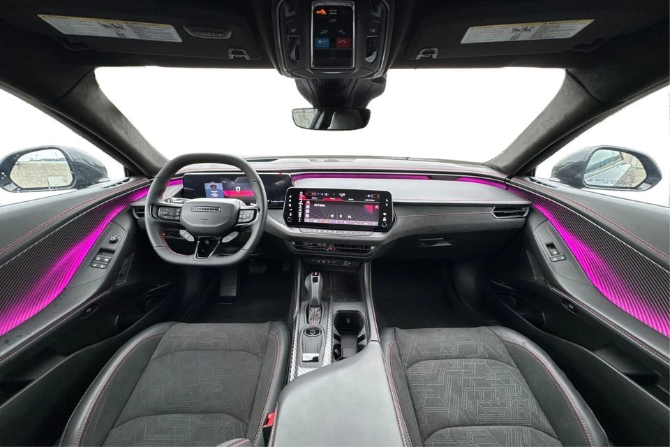 2024 Dodge Charger 8th Gen - Image 12 of 18