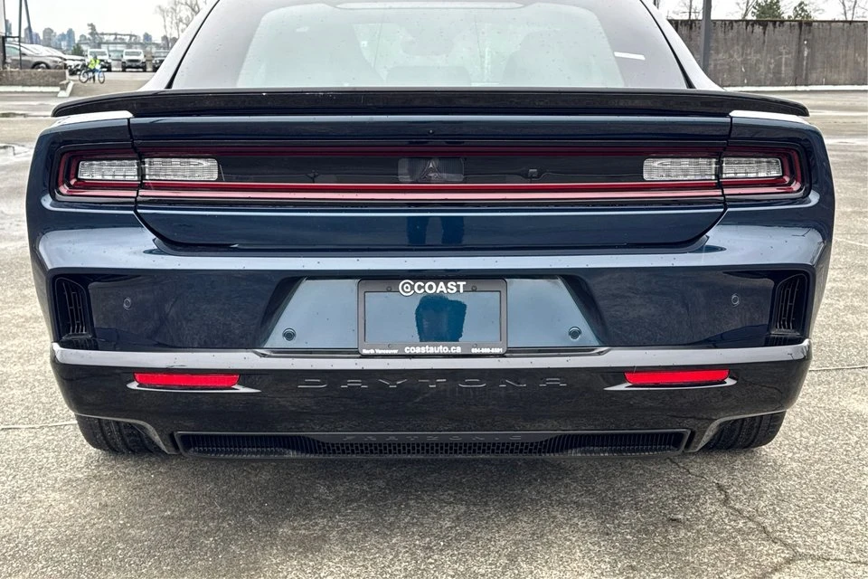 2024 Dodge Charger 8th Gen - Image 10 of 18