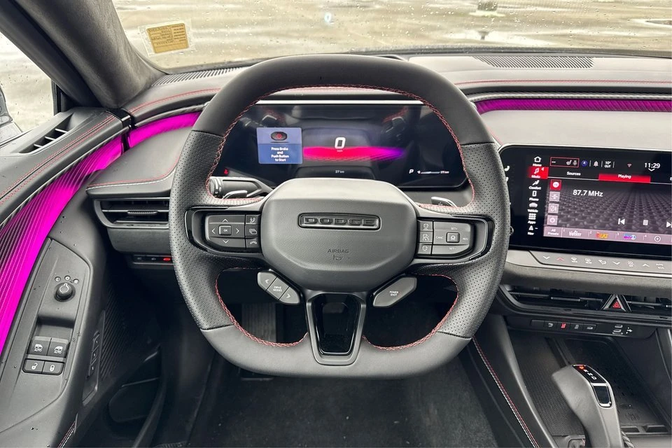 2024 Dodge Charger 8th Gen - Image 14 of 18