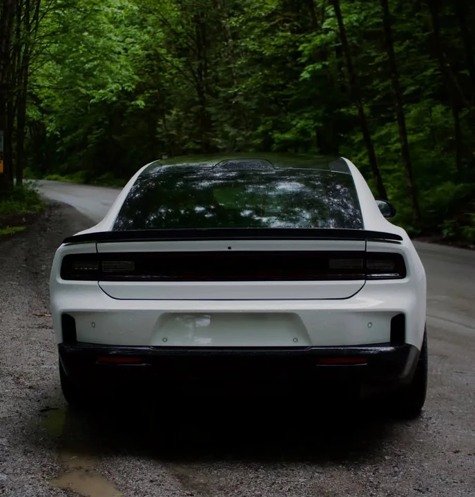 2024 Dodge Charger 8th Gen - Image 4 of 7