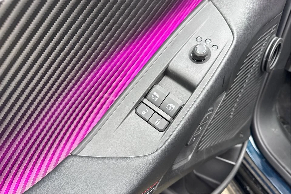 2024 Dodge Charger 8th Gen - Image 16 of 18