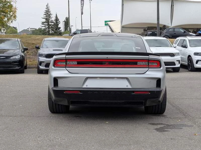 2024 Dodge Charger 8th Gen - Image 7 of 16
